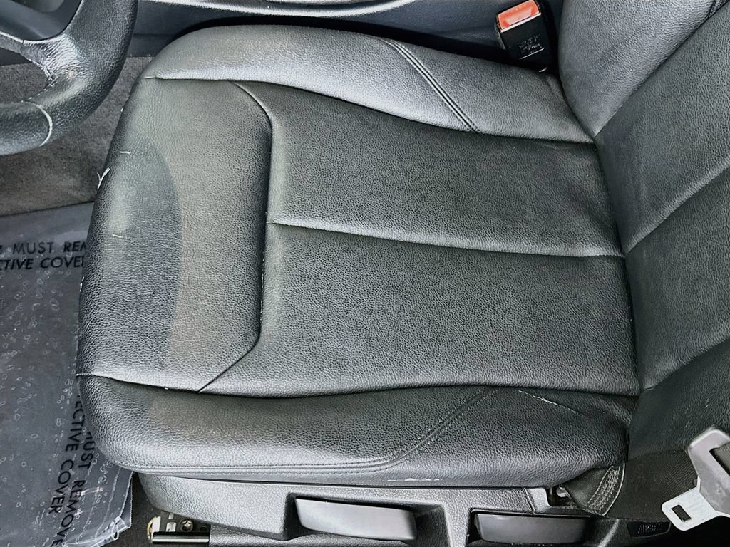 Used 2015 BMW 320i Sedan RWD image 18