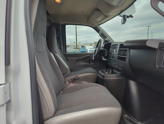 Used 2024 GMC Savana 2500 w/ Driver Convenience Package image 14