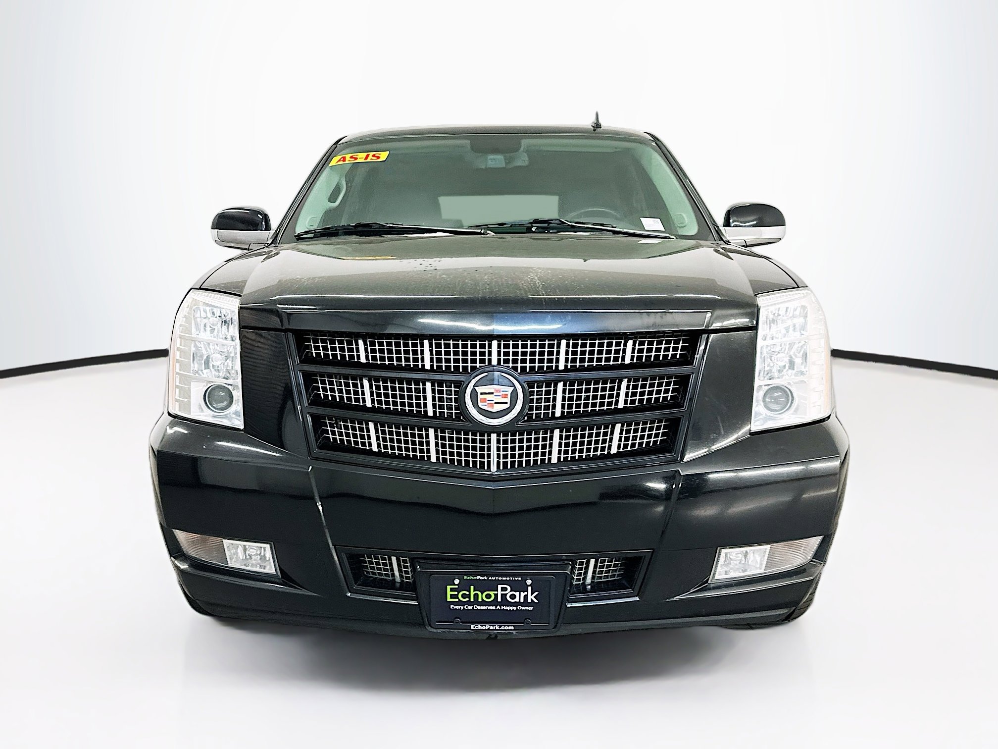 Used 2012 Cadillac Escalade Premium image 2