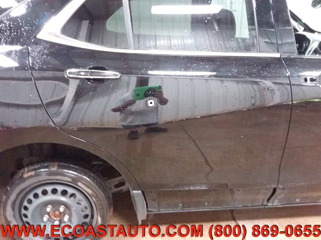 Used 2018 Chevrolet Equinox Premier AWD/4WD image 16