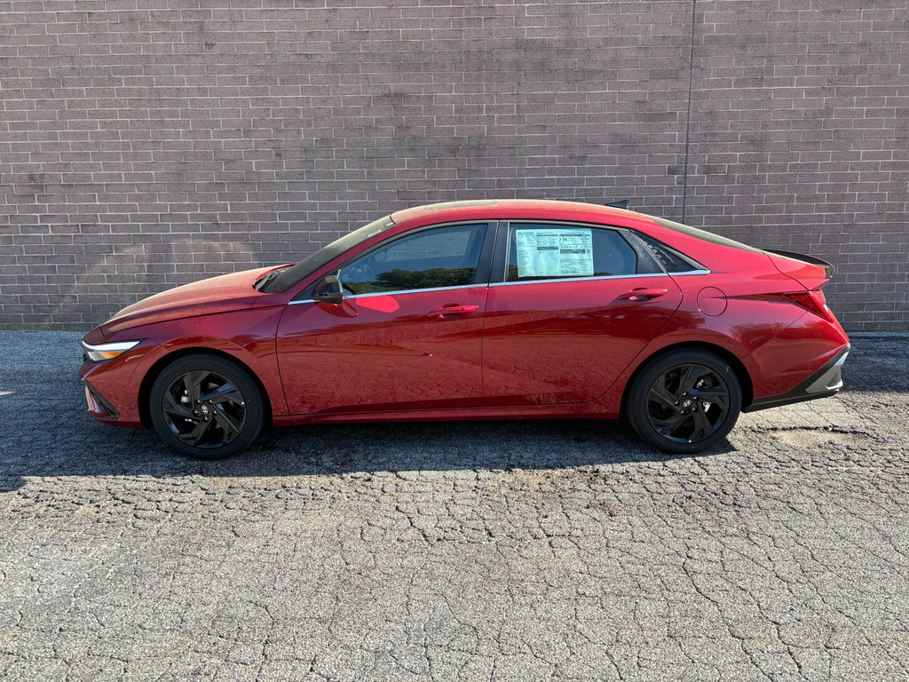 New 2026 Hyundai Elantra SEL Sport Premium FWD image 2