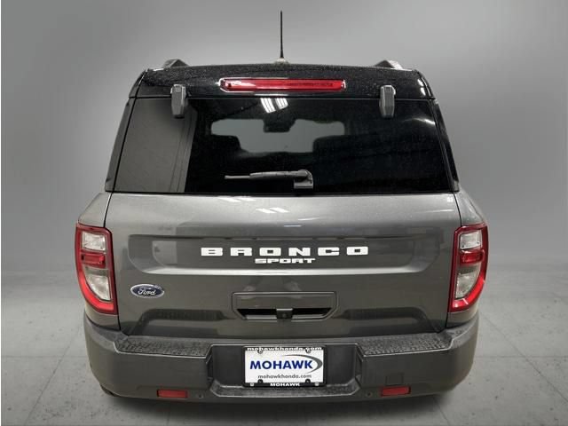 Used 2022 Ford Bronco Sport Outer Banks w/ Tech Package AWD/4WD image 4