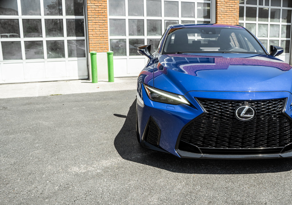 Used 2023 Lexus IS 350 F Sport AWD/4WD image 36