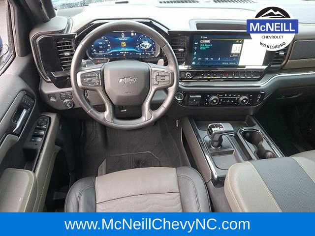 Used 2023 Chevrolet Silverado 1500 ZR2 image 12