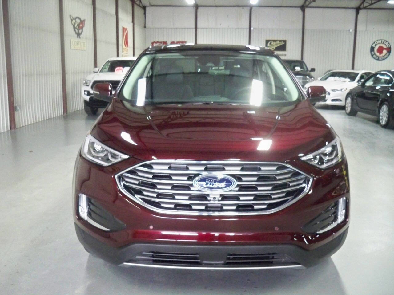 Used 2024 Ford Edge Titanium w/ Equipment Group 301A image 2