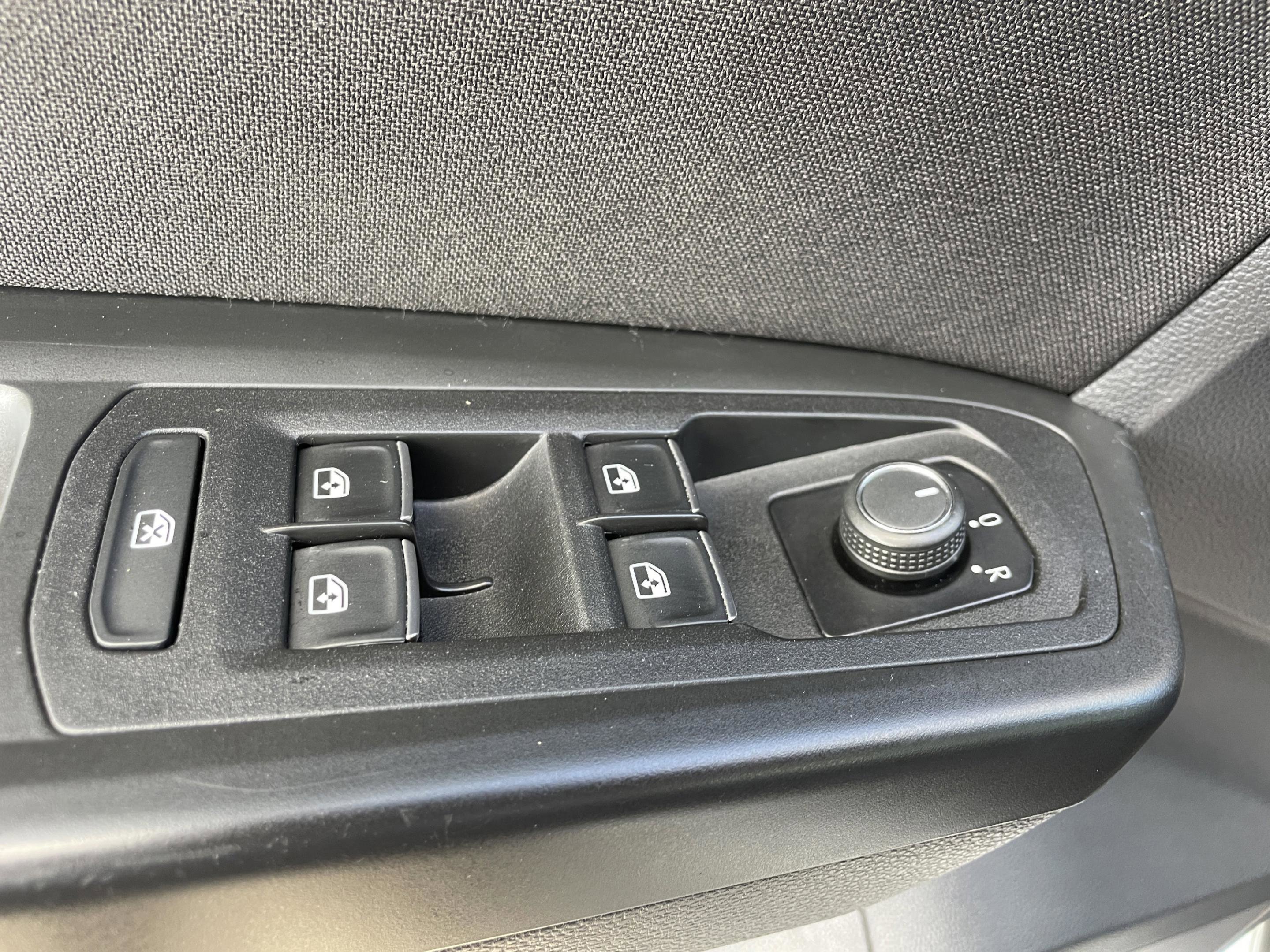 Used 2018 Volkswagen Atlas Launch Edition image 25