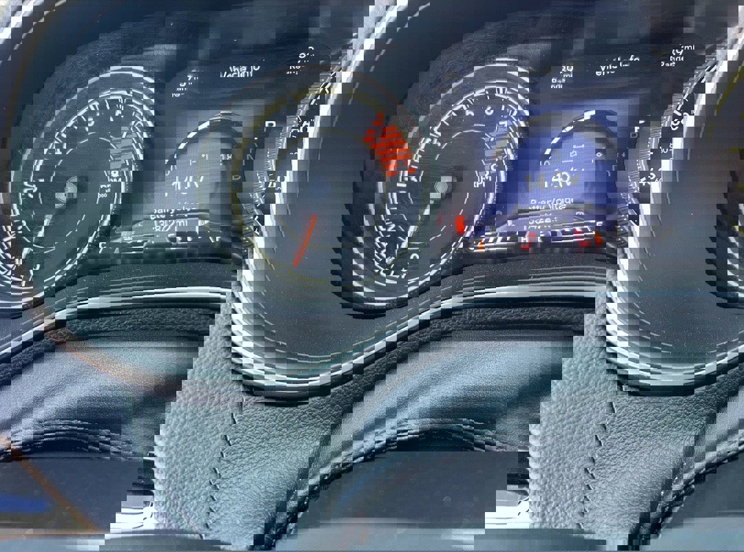 Used 2021 Jeep Cherokee Limited w/ Elite Package image 12