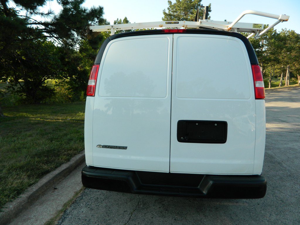 Used 2020 Chevrolet Express 2500 w/ Communications Package RWD image 8