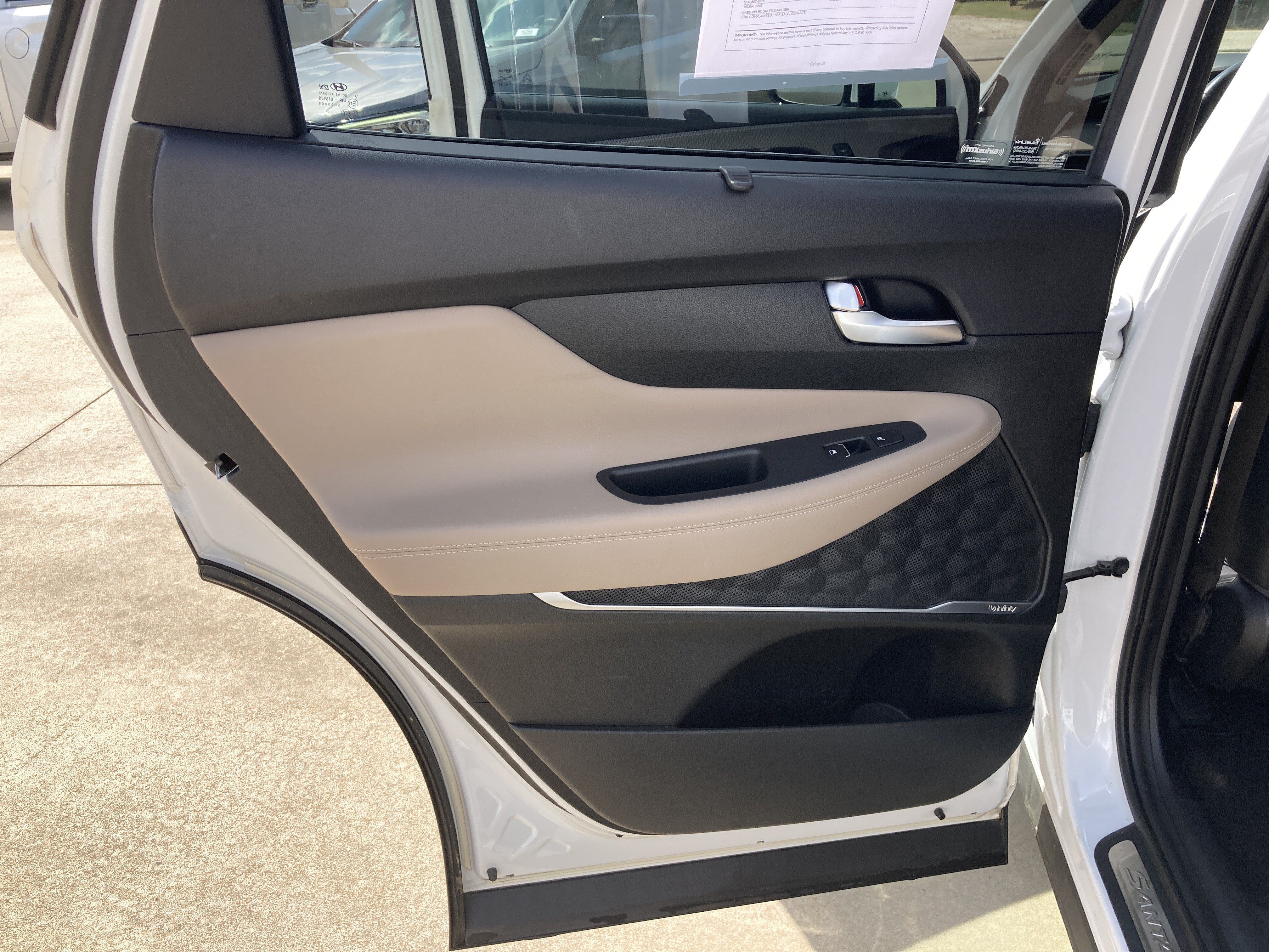 Used 2019 Hyundai Santa Fe FWD image 16