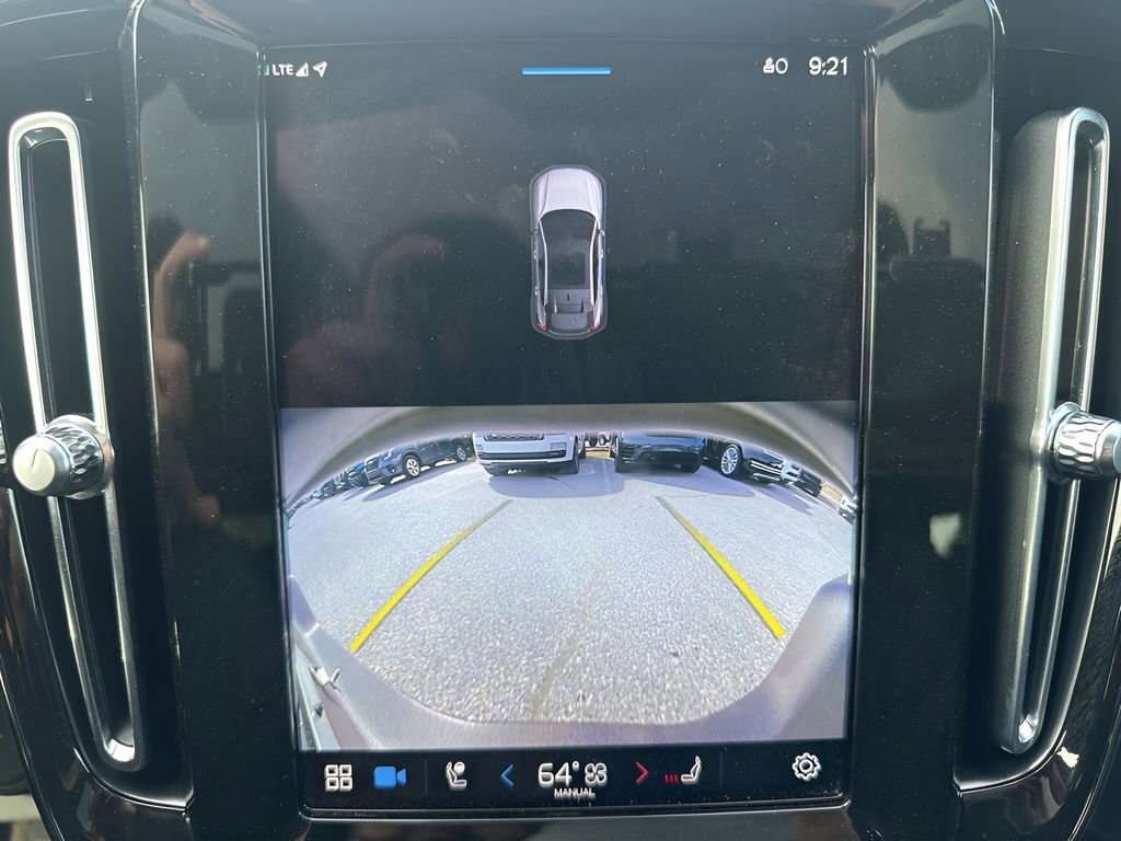 Used 2023 Volvo C40 P8 Recharge Ultimate image 22