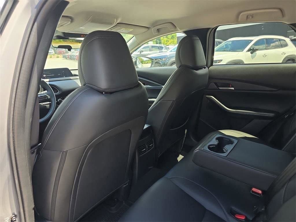 Certified 2025 MAZDA CX-30 AWD 2.5 S w/ Select Sport Pkg image 8