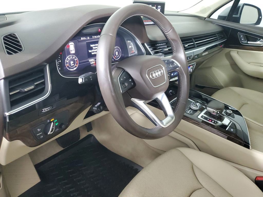 Used 2017 Audi Q7 3.0T Premium Plus image 24