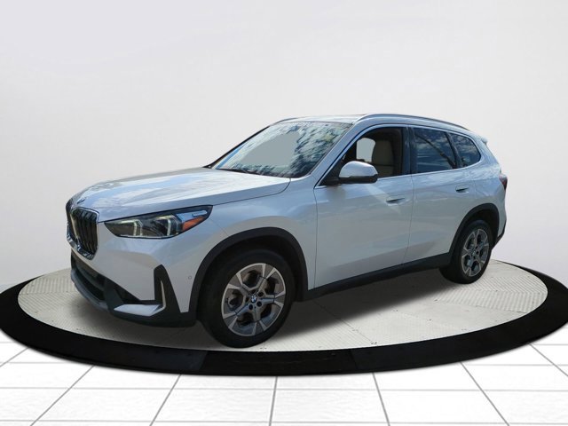 Used 2023 BMW X1 xDrive28i w/ Premium Package image 7