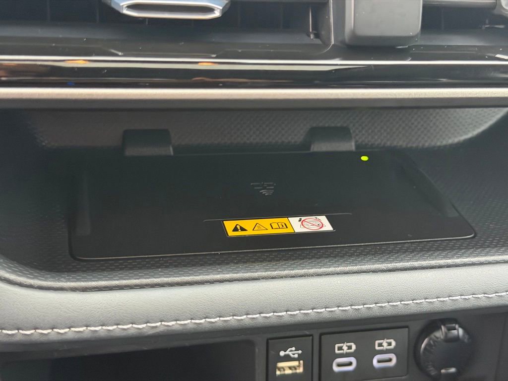 Used 2023 Toyota Highlander XLE image 36