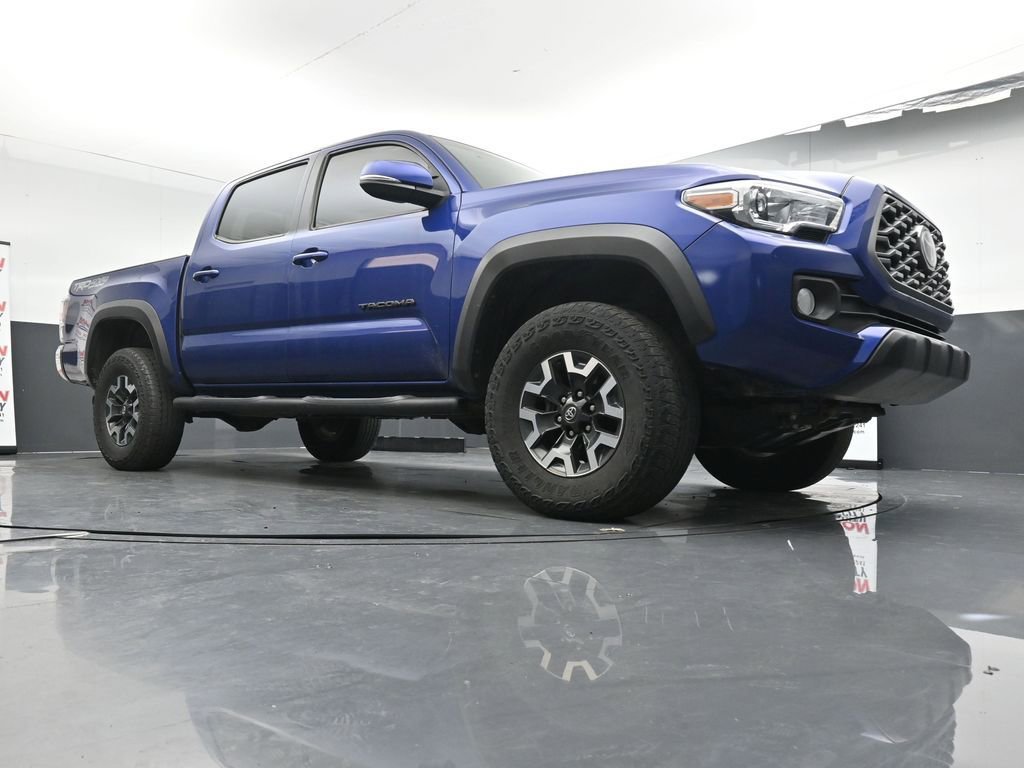 Used 2023 Toyota Tacoma TRD Off-Road image 18