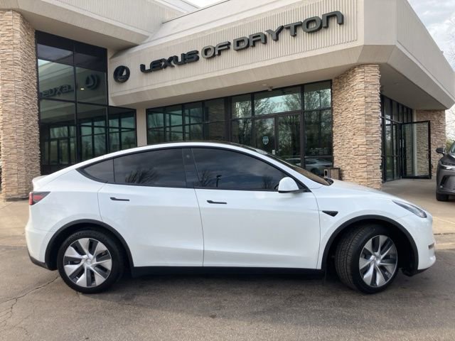 Used 2021 Tesla Model Y Long Range image 2
