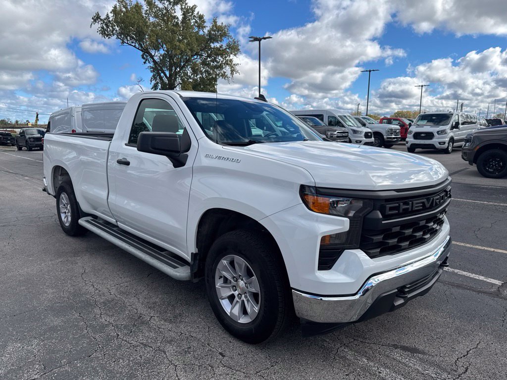 Used 2025 Chevrolet Silverado 1500 W/T RWD image 2