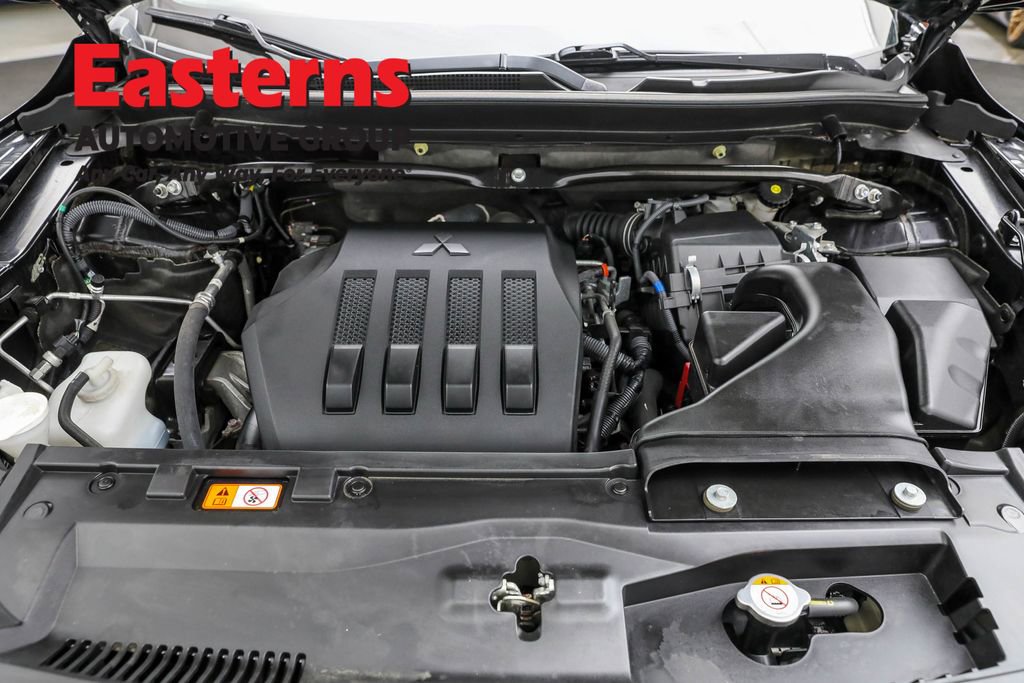 Used 2023 Mitsubishi Eclipse Cross LE image 7