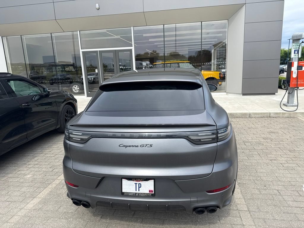 Used 2022 Porsche Cayenne GTS AWD/4WD image 5