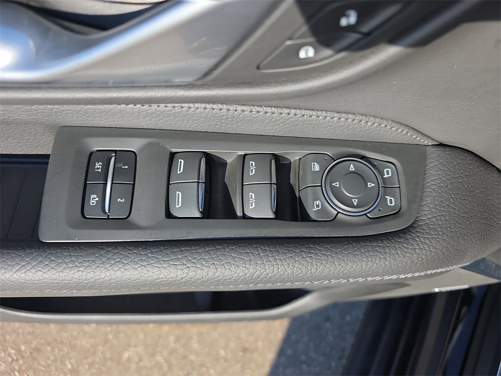 Used 2022 GMC Yukon Denali image 29