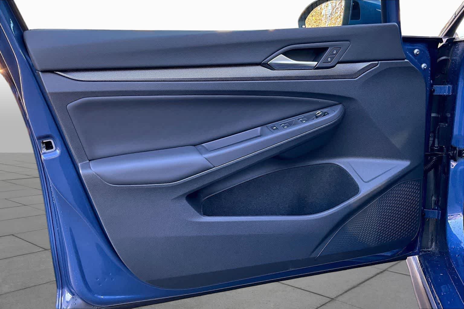 New 2026 Volkswagen GTI SE FWD image 10