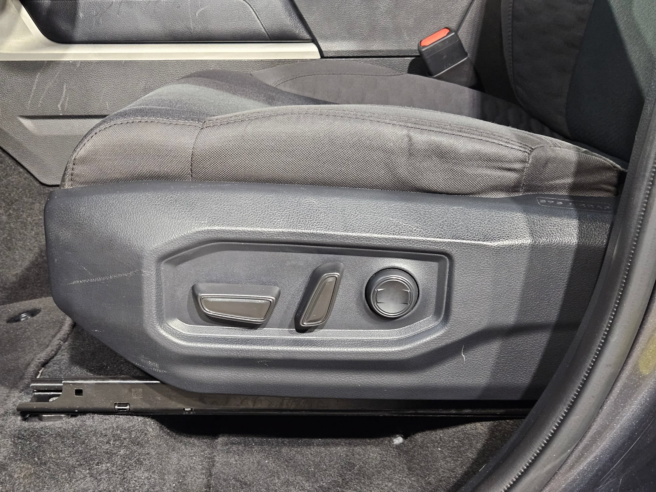 Used 2025 Toyota Tundra SR5 AWD/4WD image 22
