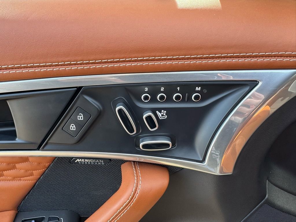 Used 2023 Jaguar F-TYPE R-Dynamic image 15