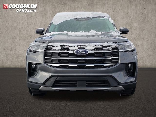 New 2026 Ford Explorer Active image 2