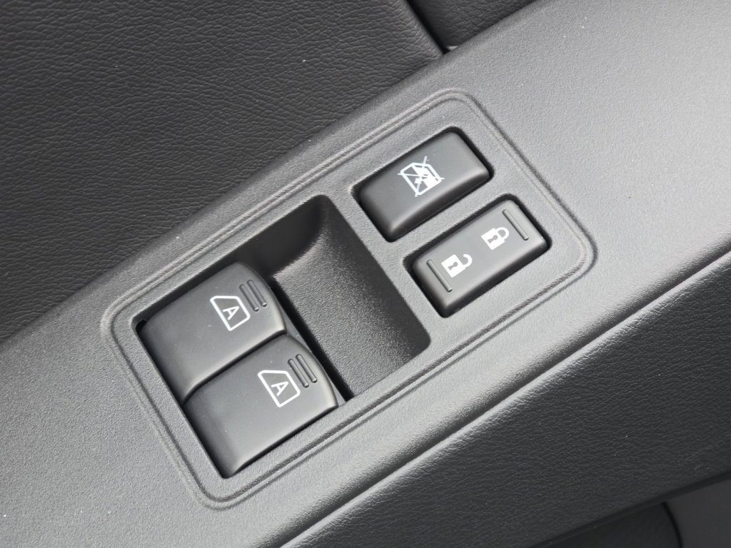 New 2026 Nissan Frontier S image 12