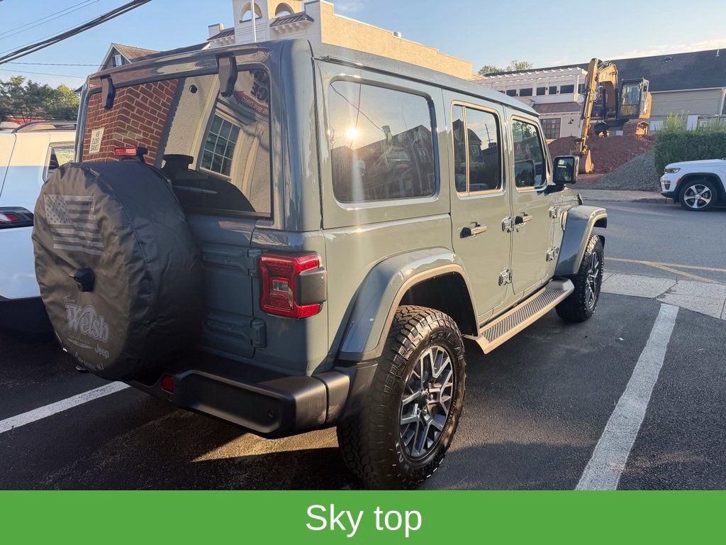 New 2026 Jeep Wrangler Unlimited Sahara AWD/4WD image 3