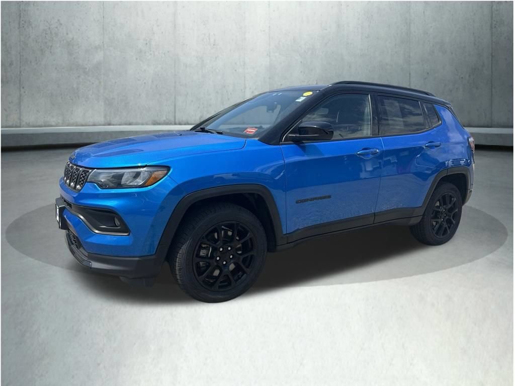 Used 2024 Jeep Compass Latitude w/ Sun and Sound Group AWD/4WD image 1