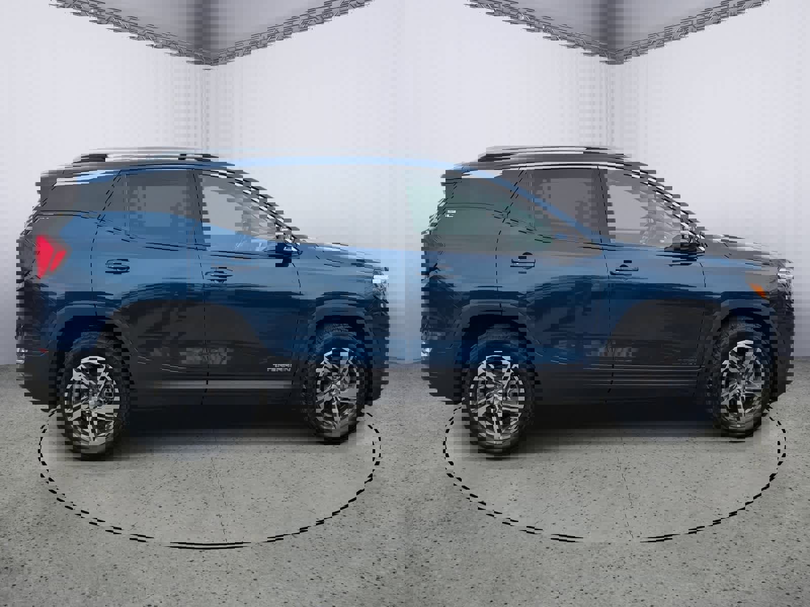 Certified 2021 GMC Terrain SLT w/ Infotainment Package II image 2