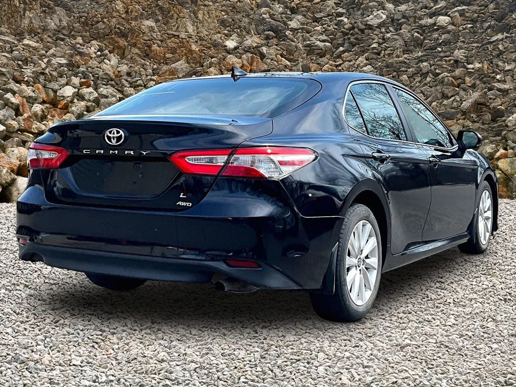Used 2020 Toyota Camry LE w/ Convenience Package image 2