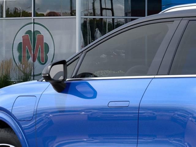 New 2025 Chevrolet Equinox EV LT image 12