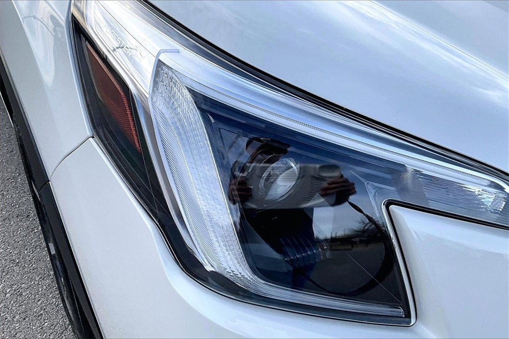 Used 2024 Subaru Forester Touring image 25
