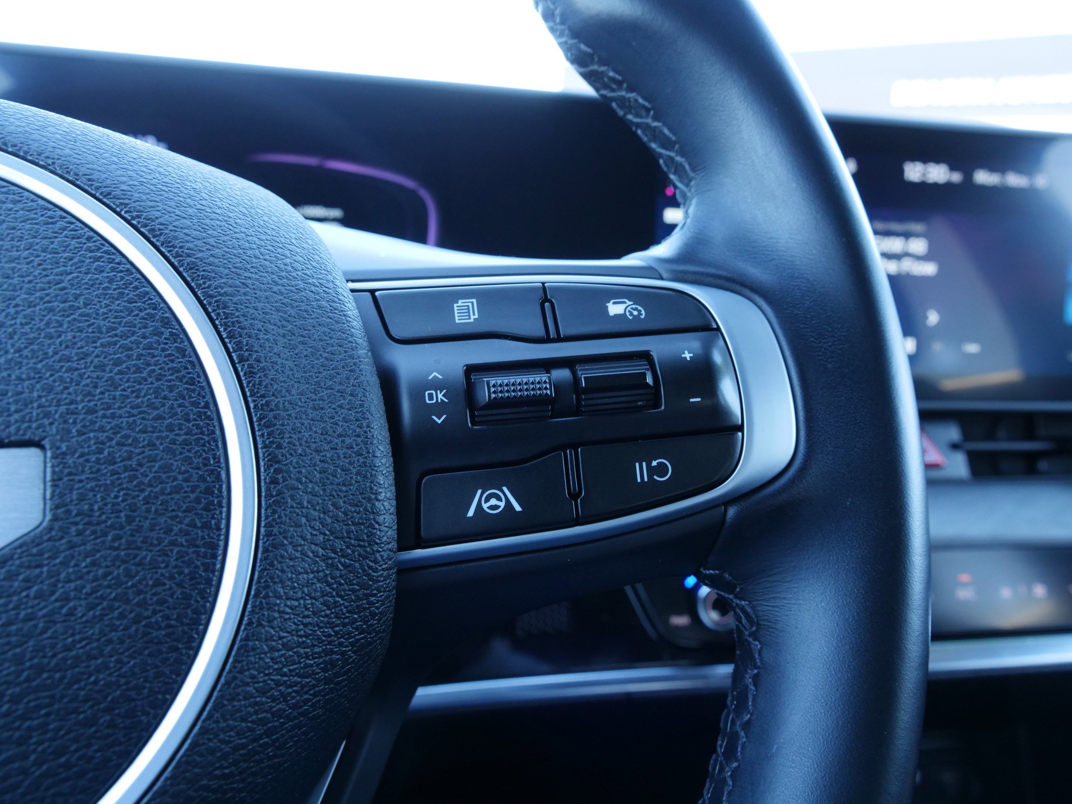 Certified 2023 Kia Sportage X-Line w/ X-Line Premium Package image 23