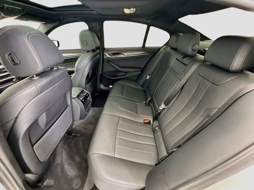 Used 2022 BMW 530i w/ M Sport Package RWD image 20