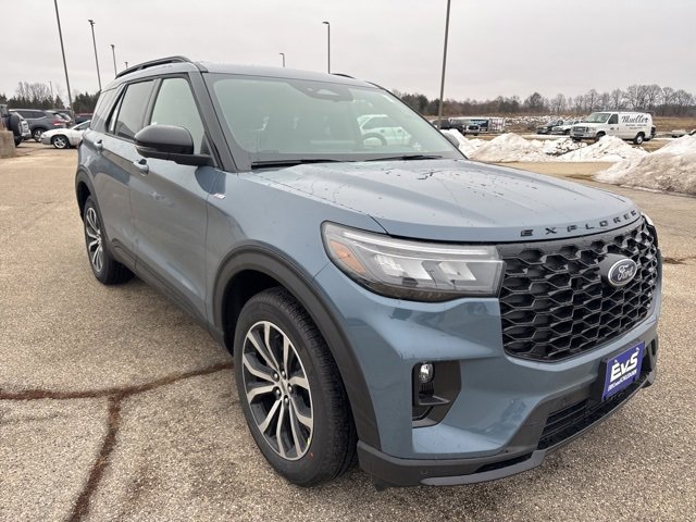 New 2026 Ford Explorer ST-Line image 3