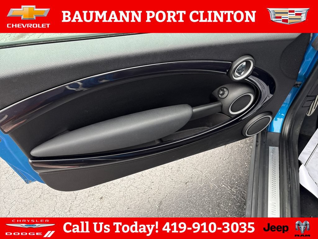 Used 2011 MINI Cooper S FWD image 10