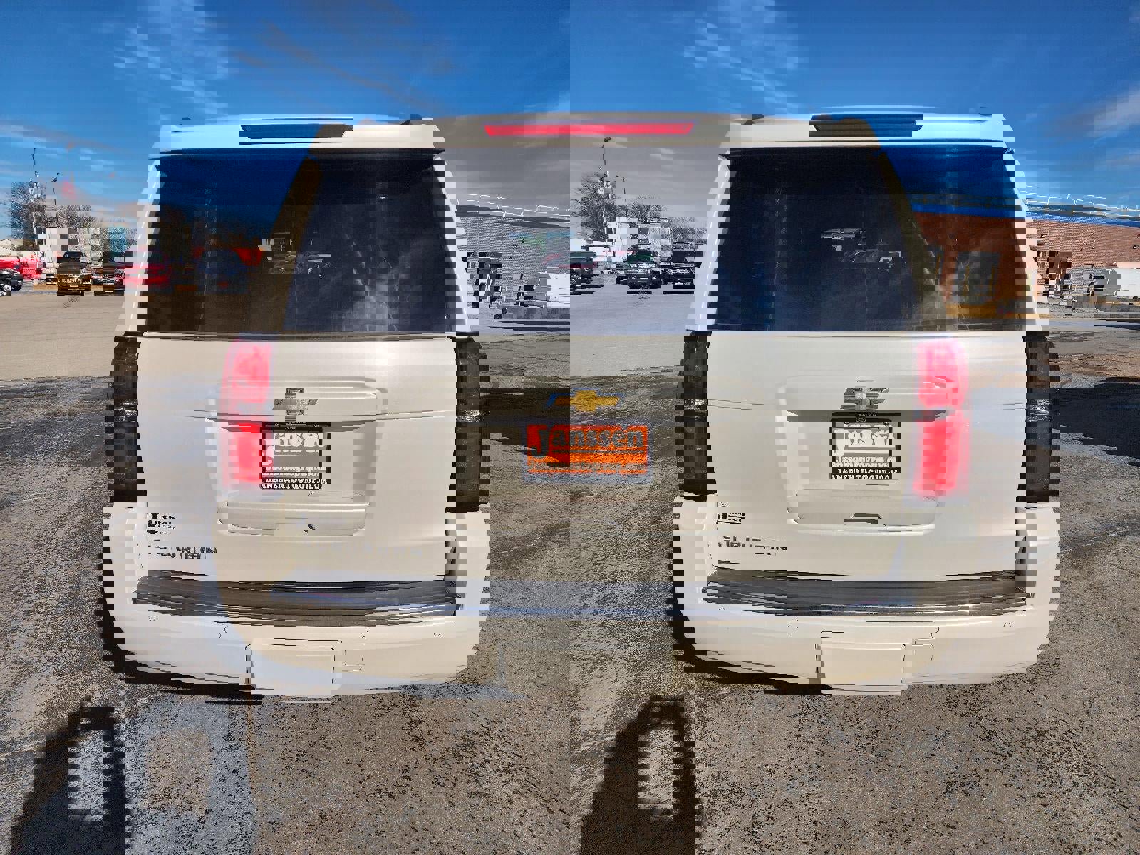 Used 2015 Chevrolet Suburban LTZ image 5