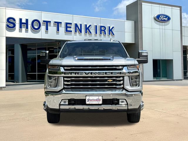 Used 2022 Chevrolet Silverado 3500 LTZ w/ LTZ Texas Edition AWD/4WD image 2