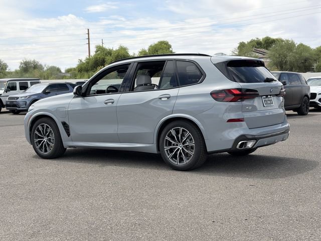 New 2026 BMW X5 xDrive50e w/ M Sport Package AWD/4WD image 7
