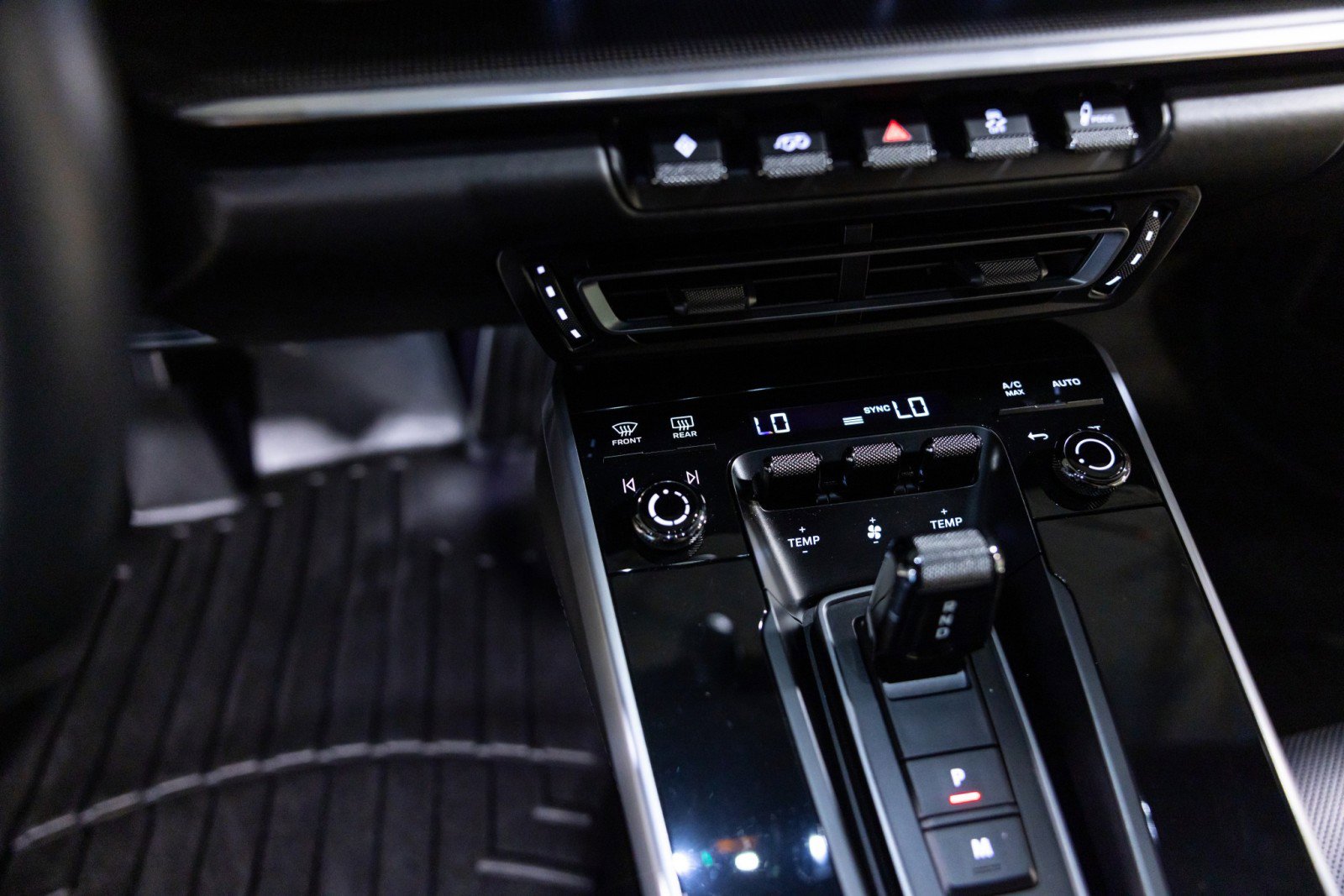 Used 2021 Porsche 911 Turbo S AWD/4WD image 48