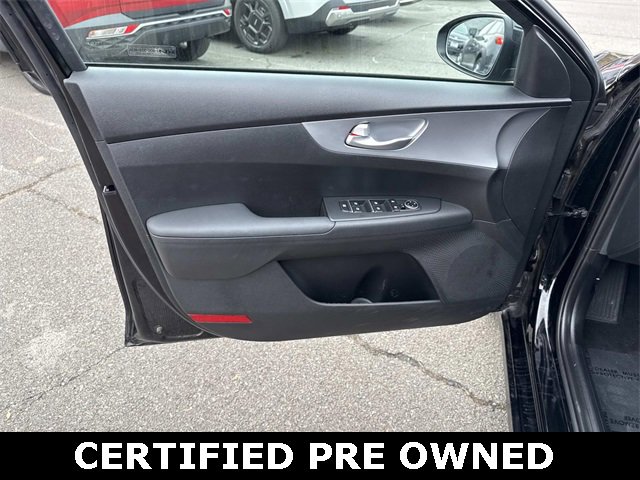 Used 2023 Kia Forte LXS image 13