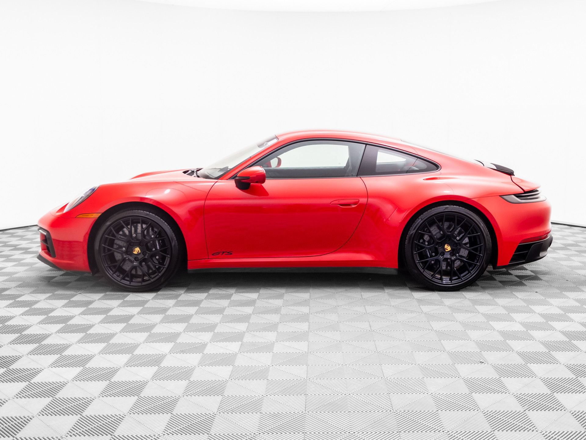 Certified 2023 Porsche 911 Carrera GTS RWD image 2
