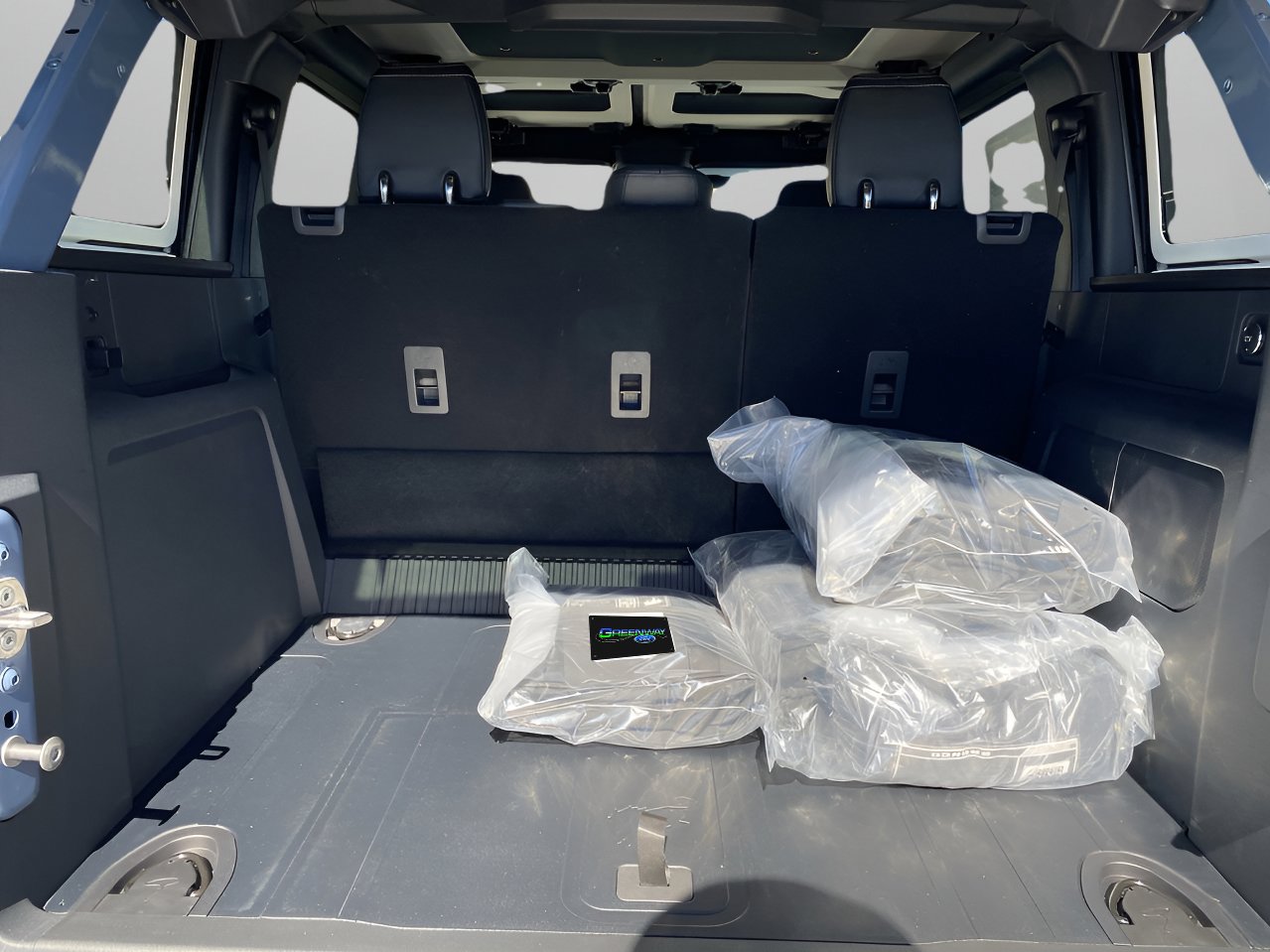 New 2025 Ford Bronco Badlands w/ Sasquatch Package AWD/4WD image 9