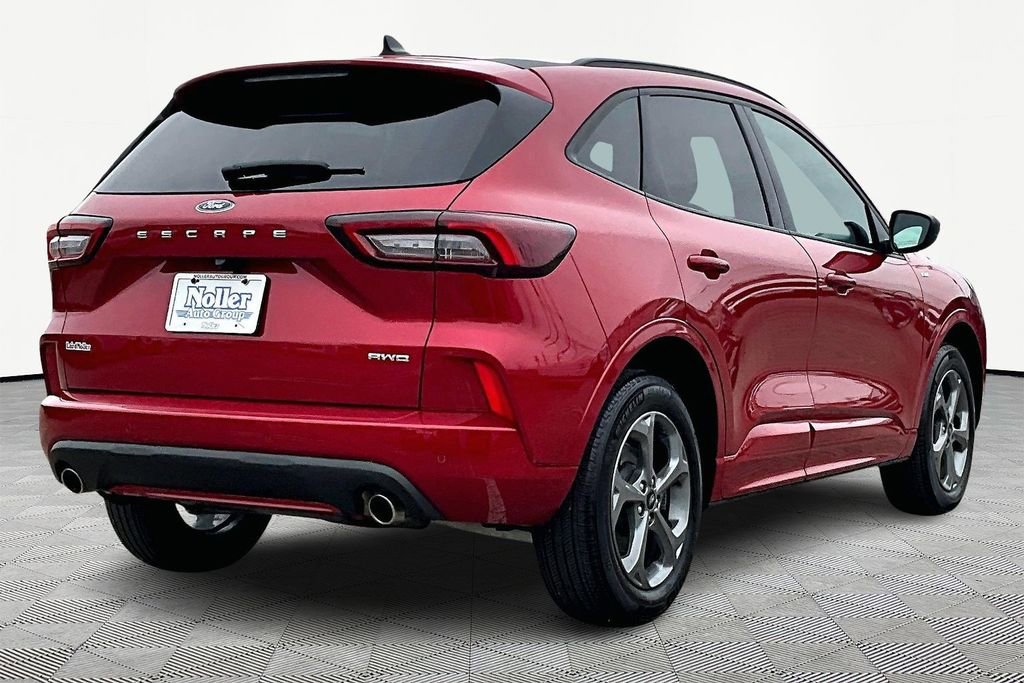 Used 2024 Ford Escape ST-Line w/ Tech Pack #1 image 2