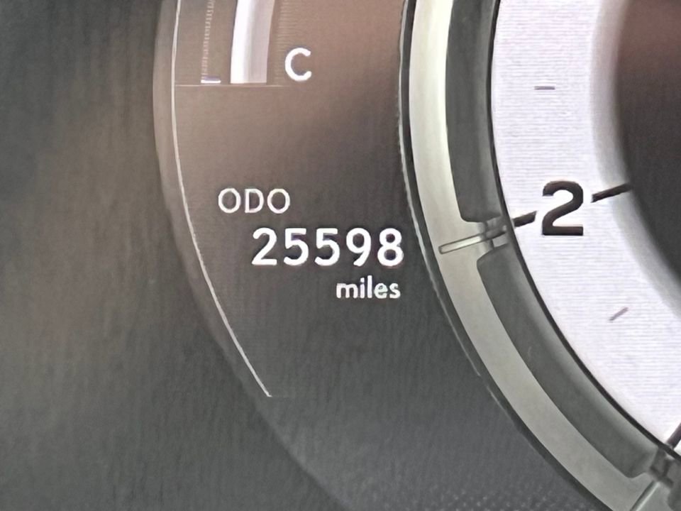 Used 2023 Lexus ES 350 F Sport w/ Accessory Package (Z2) FWD image 7