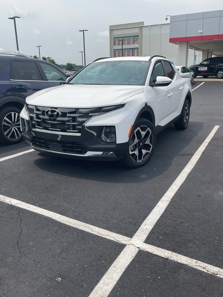Used 2024 Hyundai Santa Cruz Limited AWD/4WD image 1
