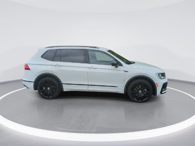 Used 2021 Volkswagen Tiguan SE AWD/4WD image 9